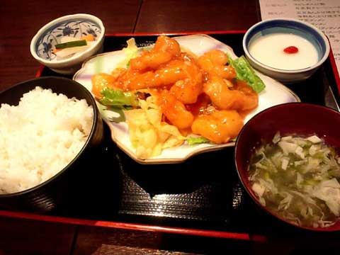 ごはんは大盛り