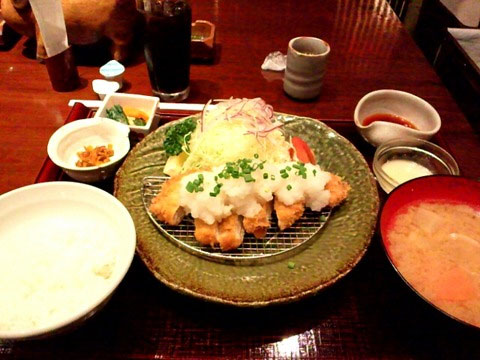 ヒレカツと小鉢