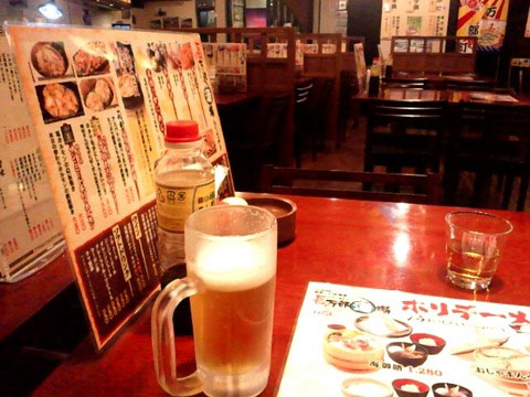 まずはビール